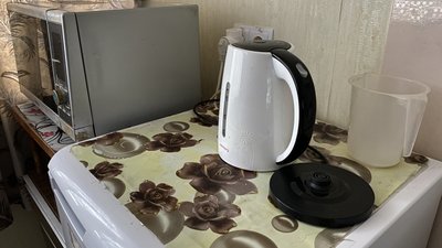 “Люди забезпечені світлом теплом і їжею”. Для жителів Святогірська працюють пункти тимчасового проживання “Люди забезпечені світлом теплом і їжею”. Для жителів Святогірська працюють пункти тимчасового проживання
