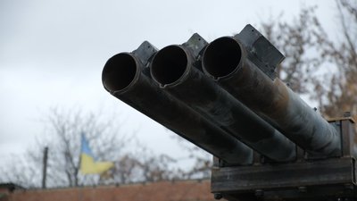 Вінницькі майстри виготовляють міні-гради з трофейної російської техніки Вінницькі майстри виготовляють міні-гради з трофейної російської техніки