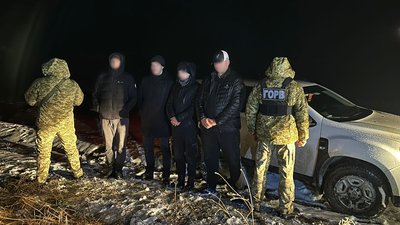 Виявили за допомогою дрона: на Одещині прикордонники завадили чотирьом чоловікам перетнути кордон