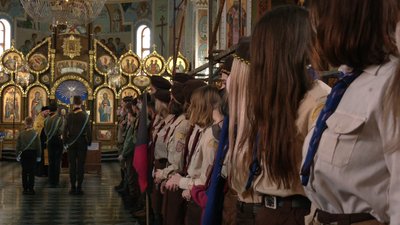 У Рівному освятили прапор пластового куреня. Що це означає для осередку У Рівному освятили прапор пластового куреня. Що це означає для осередку