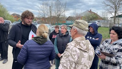 "Дамбу прорве — хати попливуть"