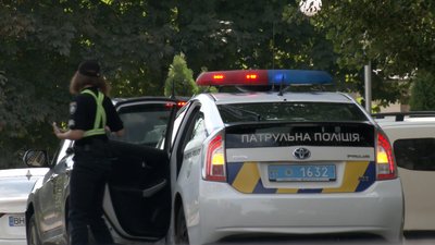Чи пропускають черкаські водії карети швидкої перевіряли патрульні