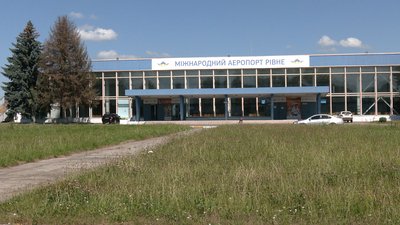 Регулярні авіарейси з Рівного: в ОП вірять, що це буде у 2021-му. Що каже місцева влада