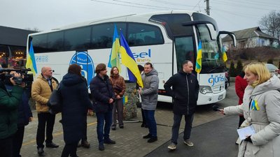 Автопробіг зустрівся в серці України - Умані Автопробіг зустрівся в серці України - Умані