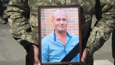 В Охтирці попрощались із командиром взводу Анатолієм Кочергою