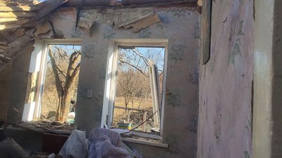 Окупанти з "Градів" обстріляли Козачу Лопань: поранена 69-річна жінка Окупанти з "Градів" обстріляли Козачу Лопань: поранена 69-річна жінка