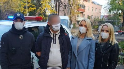 У вихідний: свідками пограбування в Ужгороді стали дві поліцейські, які затримали крадія