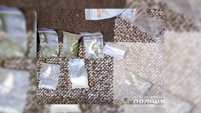 Наркотики, поліція, Чернігівщина, гроші Наркотики, поліція, Чернігівщина, гроші