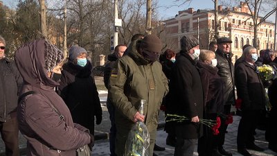Херсонці вшанували пам’ять героїв Небесної сотні Херсонці вшанували пам’ять героїв Небесної сотні