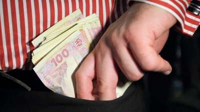 На Вінниччині директора ТОВ підозрюють у привласненні майже мільйона гривень