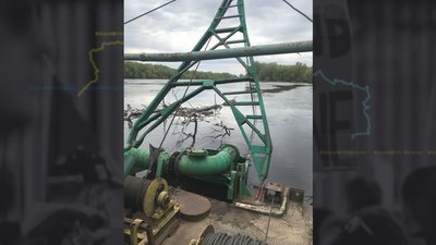 Незаконний видобуток піску у Чернігові