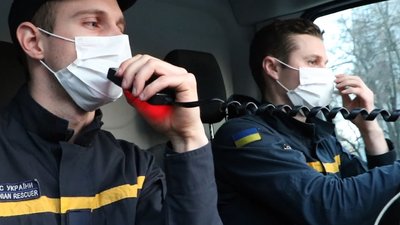 На Дніпропетровщині почали курсувати автівки із гучномовцями для інформування про умови карантину