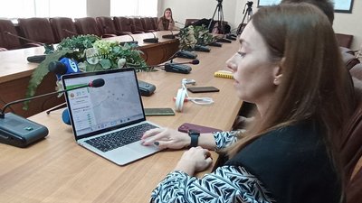 Моніторингова станція, станція вимірювання якості повітря, датчик, сенсор, забруднення повітря, довкілля Моніторингова станція, станція вимірювання якості повітря, датчик, сенсор, забруднення повітря, довкілля