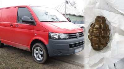 На Чернігівщині зупинили мікроавтобус, водій якого перевозив тротилову шашку та гранату з запалом