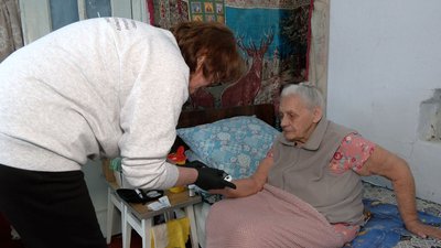 Медико-соціальна допомога вдома