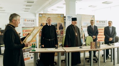 У Франківську презентували другий том видання про Гошівський монастир У Франківську презентували другий том видання про Гошівський монастир