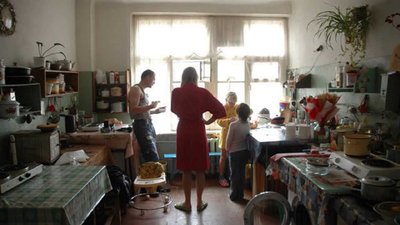 Більше особистого простору! Як дистанція стала цивілізаційним вибором сучасної людини Більше особистого простору! Як дистанція стала цивілізаційним вибором сучасної людини