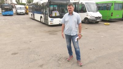 У Дніпрі побили голову профспілки автоперевізників області Михайла Тонконогого У Дніпрі побили голову профспілки автоперевізників області Михайла Тонконогого