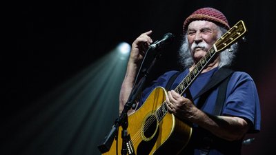 Помер один із засновників The Byrds, музикант Девід Кросбі