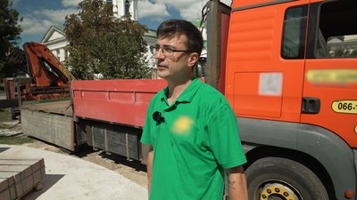 В центрі композиції — статуя Олександра Мацієвського: у Ніжині зводять меморіал загиблим військовим В центрі композиції — статуя Олександра Мацієвського: у Ніжині зводять меморіал загиблим військовим