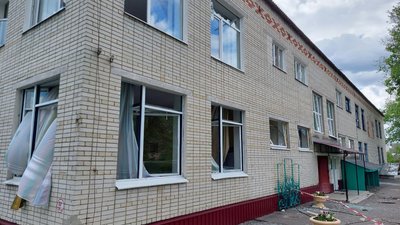 Ракетний обстріл Охтирки: як виглядають пошкоджені приміщення Ракетний обстріл Охтирки: як виглядають пошкоджені приміщення