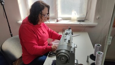 Власна справа: житомирянка отримала грант на відкриття швейної майстерні Власна справа: житомирянка отримала грант на відкриття швейної майстерні