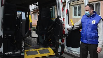 За три роки діяльності соціальне таксі у Тернополі здійснило 6 800 виїздів За три роки діяльності соціальне таксі у Тернополі здійснило 6 800 виїздів