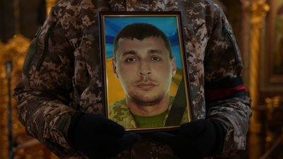 “Їхнє авто накрили FPV”: прощання з прикордонником Юрієм Сидоренком