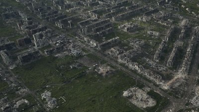 Зруйнований обстрілами Бахмут Донецької області