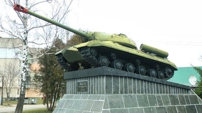 Бути чи ні радянському танку: в Козятині триває обговорення щодо демонтажу пам'ятника