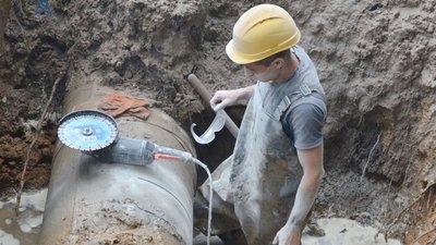 Центральна частина Миколаєва залишилась без води через обстріл Центральна частина Миколаєва залишилась без води через обстріл