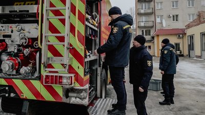 Тернопільські рятувальники отримали сучасні пожежні автомобілі Тернопільські рятувальники отримали сучасні пожежні автомобілі