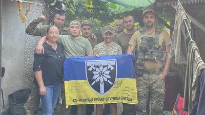 "За рік проїхала близько 40 тисяч кілометрів". Автоволонтерство сум'янки Оксани Барильської "За рік проїхала близько 40 тисяч кілометрів". Автоволонтерство сум'янки Оксани Барильської