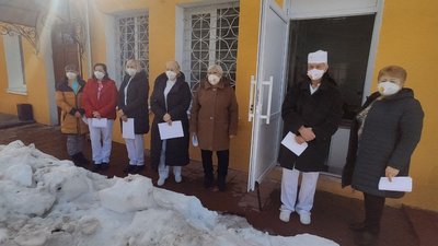У Тернополі від коронавірусу вакцинували 90 медпрацівників У Тернополі від коронавірусу вакцинували 90 медпрацівників
