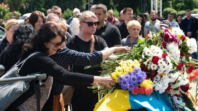 В Ужгороді попрощалися із полеглим на війні Олександром Гогою