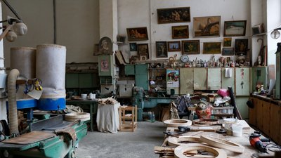 Костюми, декорації та бутафорія. Як працює виробничий комбінат одеського оперного театру