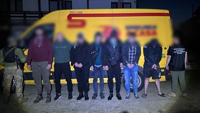 На Закарпатті затримали сімох чоловіків поблизу румунського кордону