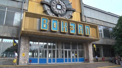 У Миколаєві співробітники Укрзалізниці демонтували волонтерський пост