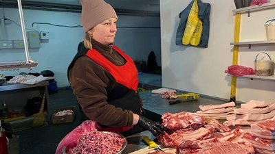 Продавчиня Наталія Продавчиня Наталія