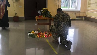 У Львові прощаються із загиблими в авіакатастрофі на Харківщині У Львові прощаються із загиблими в авіакатастрофі на Харківщині