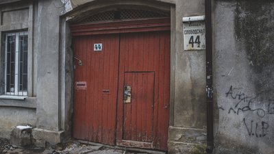 В Одесі майже тисяча історичних воріт, але грошей на відновлення в бюджеті немає В Одесі майже тисяча історичних воріт, але грошей на відновлення в бюджеті немає