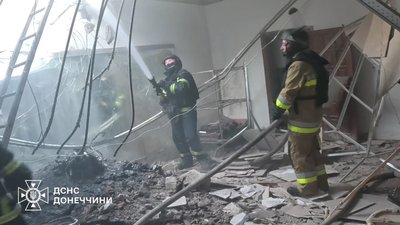 Вогнеборці ліквідують наслідки обстрілу у Слов'янську 28 травня 2026 року