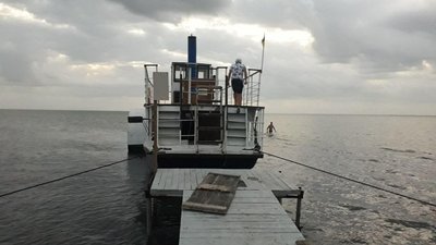 У Кирилівці врятували пасажирів катера, що "застряг" у морі