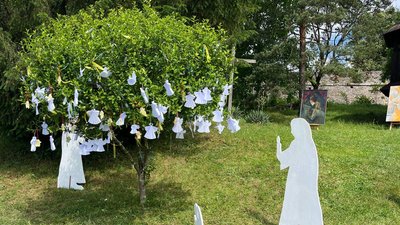 В Ужгороді провели акцію до Дня пам'яті дітей, які загинули через агресію РФ
