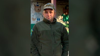На Чернігівщині в останню путь провели двох військових ЗСУ На Чернігівщині в останню путь провели двох військових ЗСУ