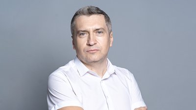 Гендиректор Чернігівської другої міської лікарні Владислав Кухар Гендиректор Чернігівської другої міської лікарні Владислав Кухар