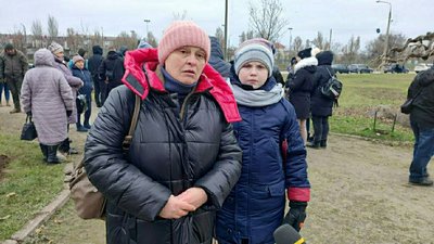"Розшукати тих, хто зник безвісти": у Запоріжжі висадили алею, присвячену захисникам Маріуполя "Розшукати тих, хто зник безвісти": у Запоріжжі висадили алею, присвячену захисникам Маріуполя