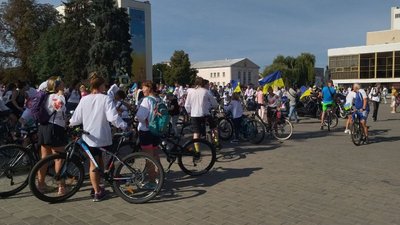 Акція "Велопробіг у вишиванках" у Луцьку