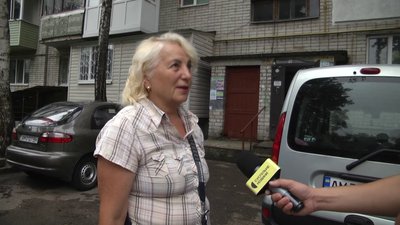 Під'їзд багатоповерхівки на вулиці Гагаріна у Житомирі залило дощем Під'їзд багатоповерхівки на вулиці Гагаріна у Житомирі залило дощем
