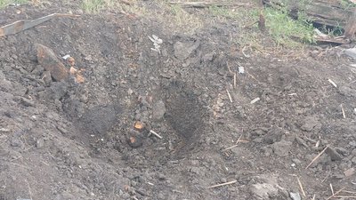"Живуть, бояться, а що робити?" - мешканці прикордонного села на Сумщині про життя під обстрілами "Живуть, бояться, а що робити?" - мешканці прикордонного села на Сумщині про життя під обстрілами